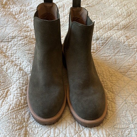 Suede Ankle Boots- size 8 - Picture 3 of 7